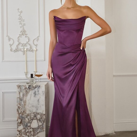 ❤️ Strapless Red Satin Maxi Dress | High Slit | Valentine’s Day Glam - Picture 4 of 15